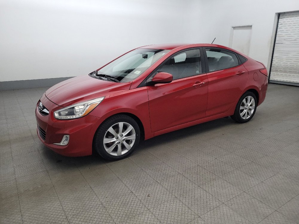 Used 2014 Hyundai Accent GLS w/ Option Group 2 image 2