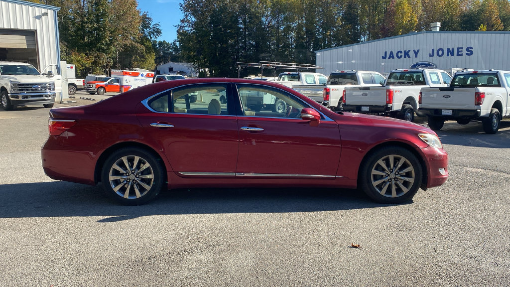 Used 2011 Lexus LS 460 AWD w/ Luxury Value Edition image 4