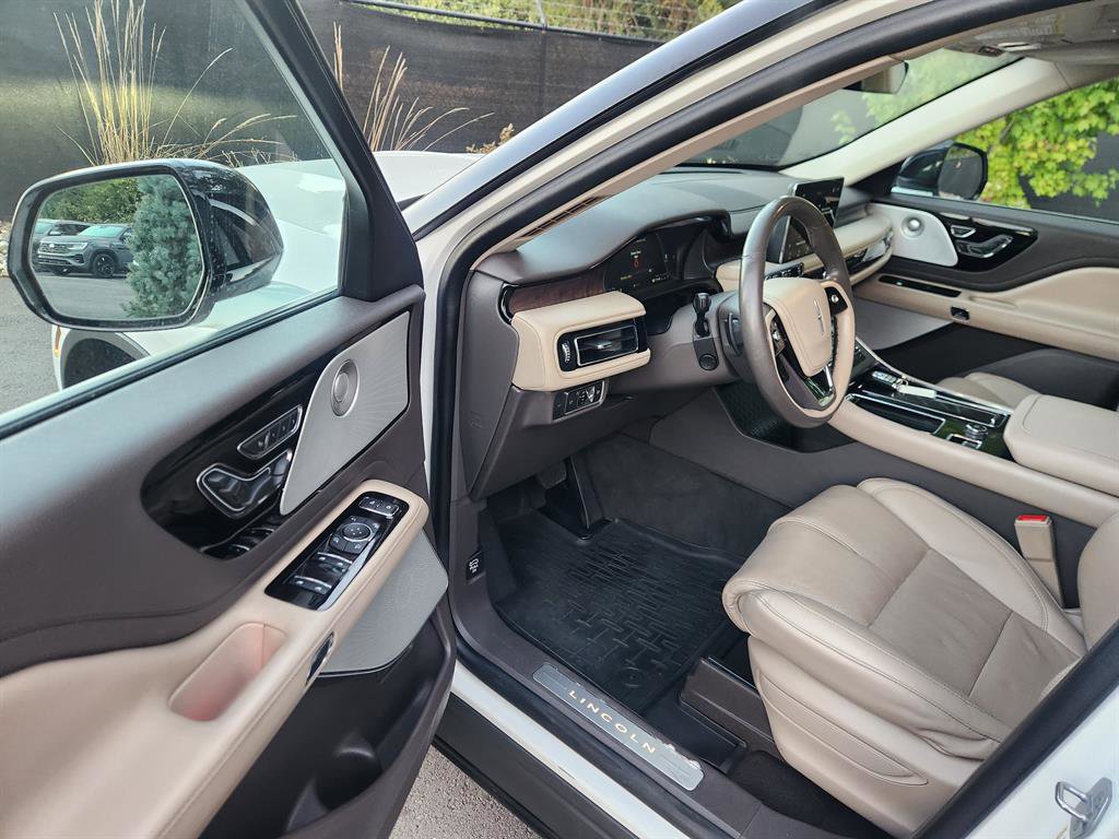 Certified 2022 Lincoln Aviator Reserve w/ Equipment Group 201A AWD/4WD image 32