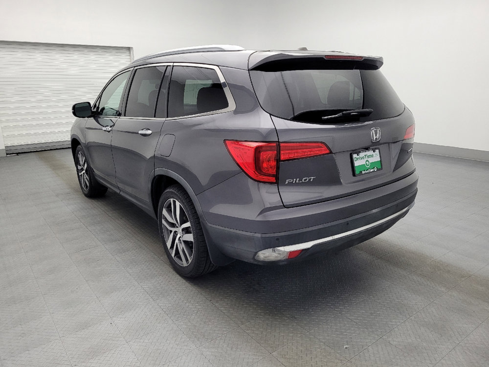 Used 2017 Honda Pilot Touring image 5