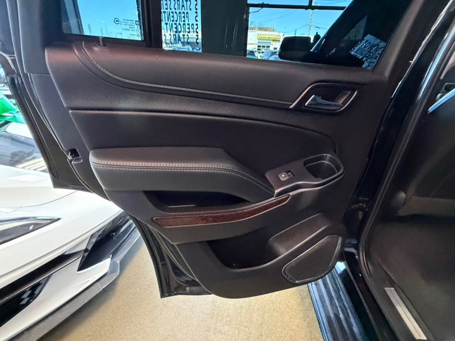 Used 2019 GMC Yukon SLT w/ Graphite Performance Edition image 29