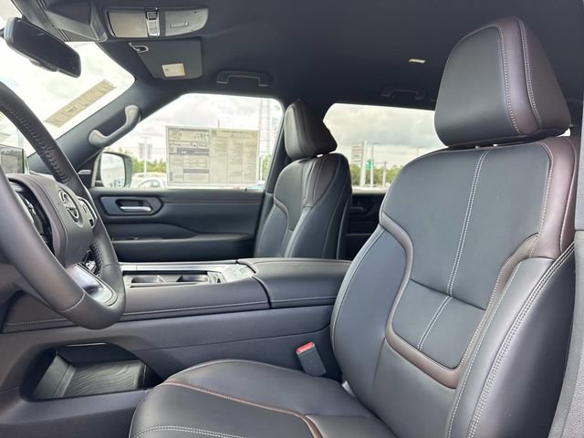 New 2026 Nissan Armada SL w/ Captain's Chari Seat Package image 8