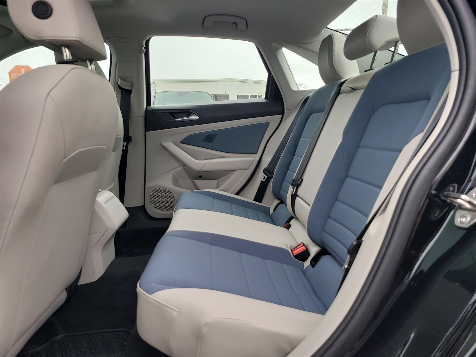 Certified 2025 Volkswagen Jetta SE image 11