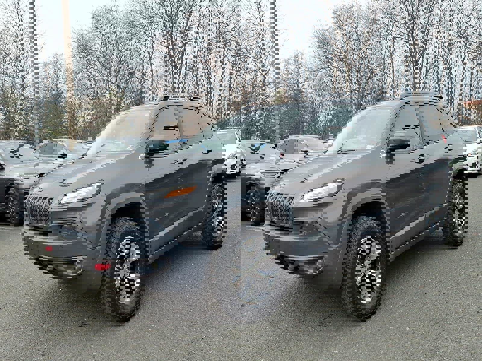 Used 2014 Jeep Cherokee Trailhawk w/ Technology Group image 3