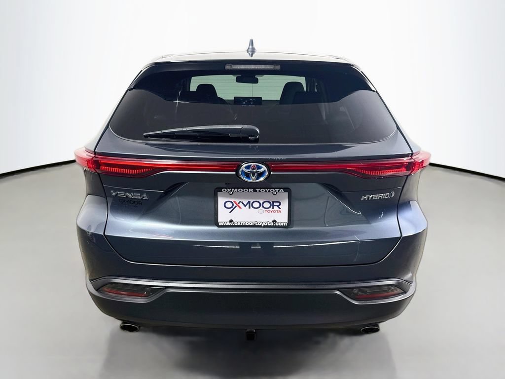 Certified 2021 Toyota Venza LE w/ Carpet Mat Package (TMS) AWD/4WD image 31