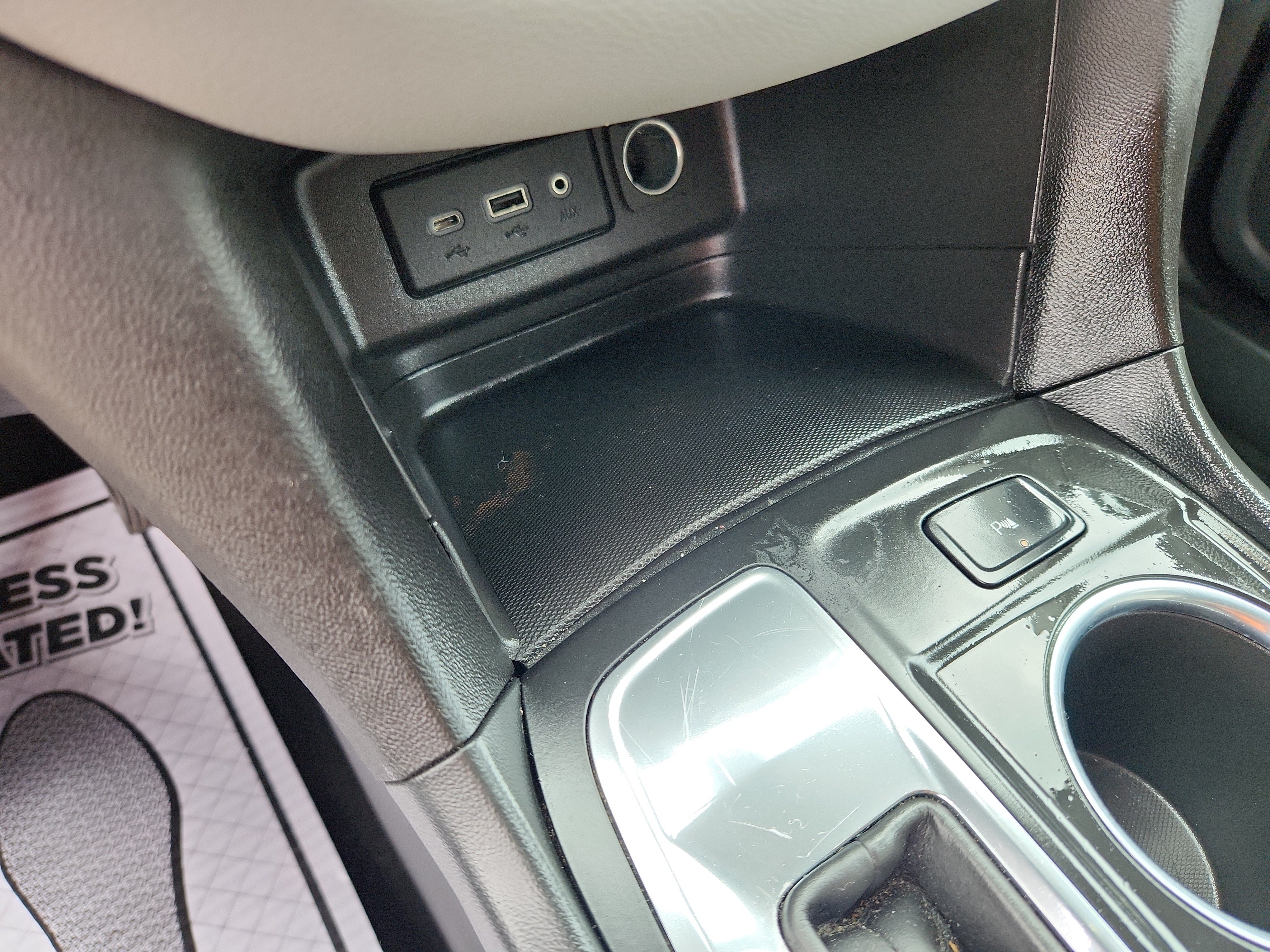 Used 2024 Chevrolet Equinox LT FWD image 35