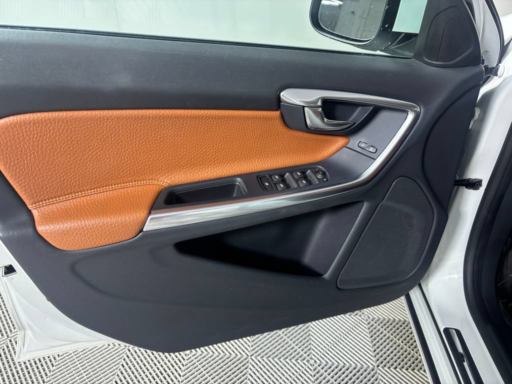 Used 2013 Volvo S60 T5 AWD/4WD image 12