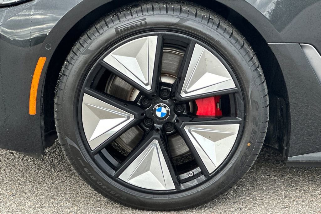 Used 2023 BMW i4 eDrive35 image 32