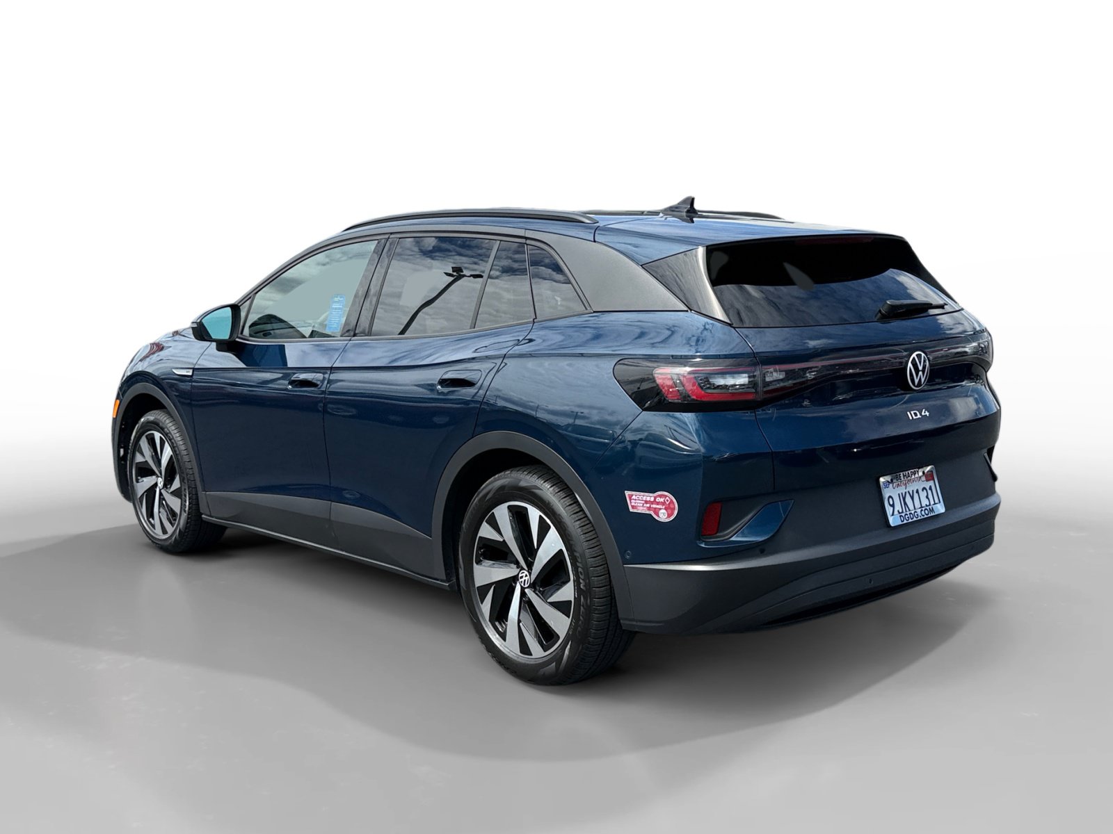 Certified 2023 Volkswagen ID.4 Pro RWD image 3