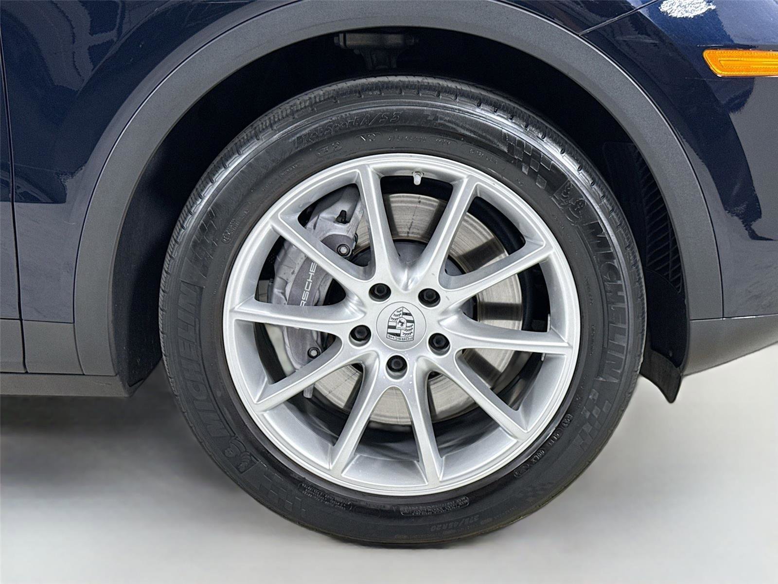 Used 2022 Porsche Cayenne Coupe w/ Premium Package image 39