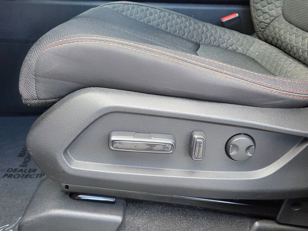 Used 2023 Honda Pilot Sport image 10