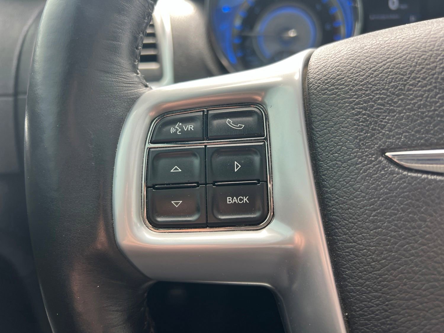 Used 2013 Chrysler 300 C w/ Beats Audio Group RWD image 22