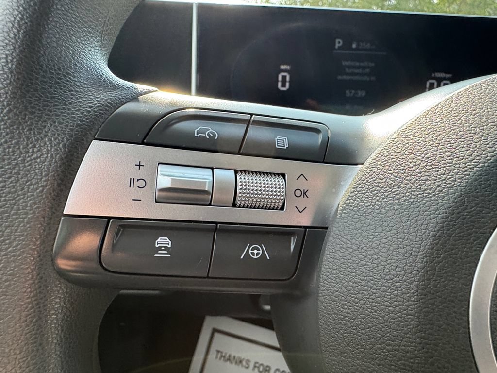 Used 2025 Hyundai Sonata SEL FWD image 13