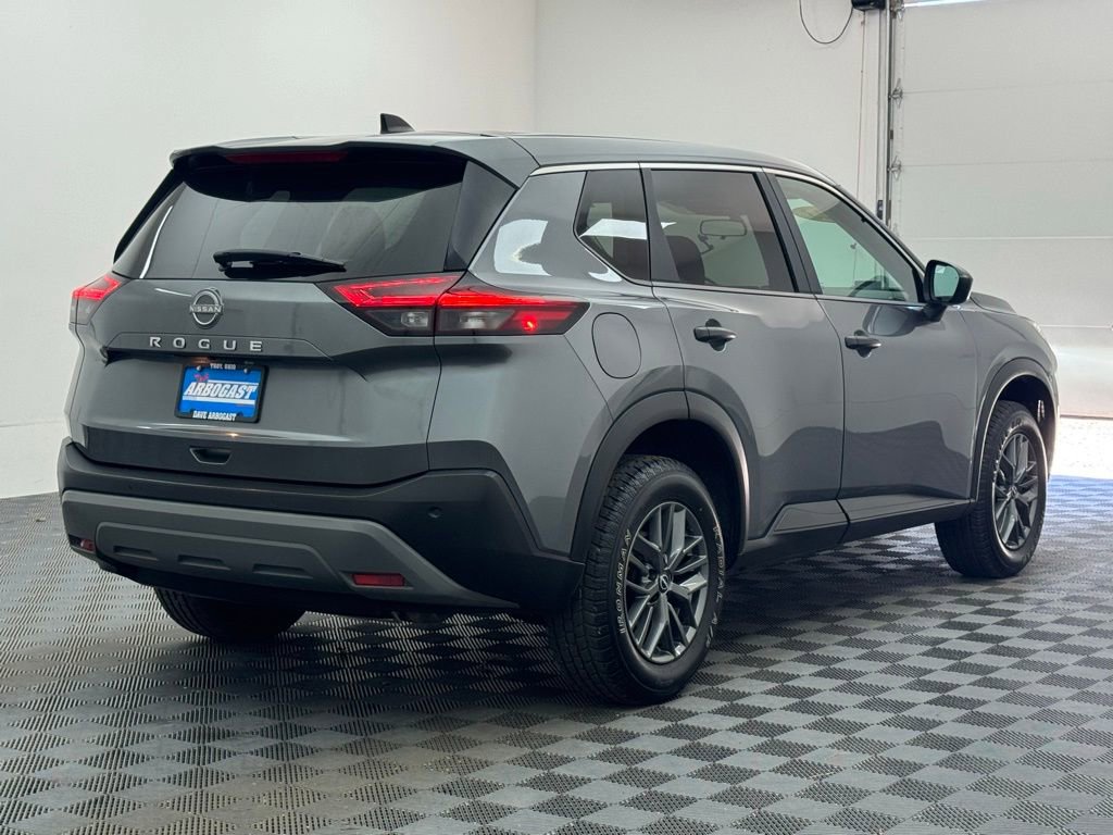 Used 2023 Nissan Rogue S FWD image 6