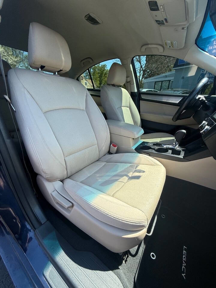 Used 2018 Subaru Legacy 2.5i Premium w/ Popular Package #1 AWD/4WD image 14