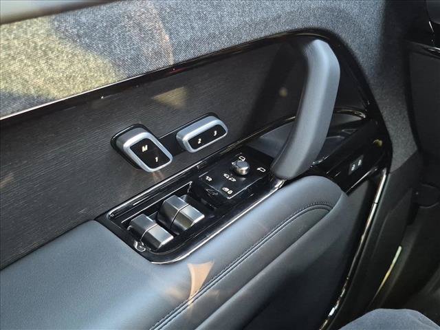 New 2027 Land Rover Range Rover Sport Dynamic SE AWD/4WD image 10