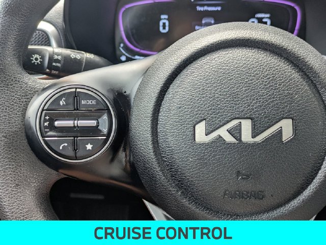 Used 2025 Kia Soul LX FWD image 17