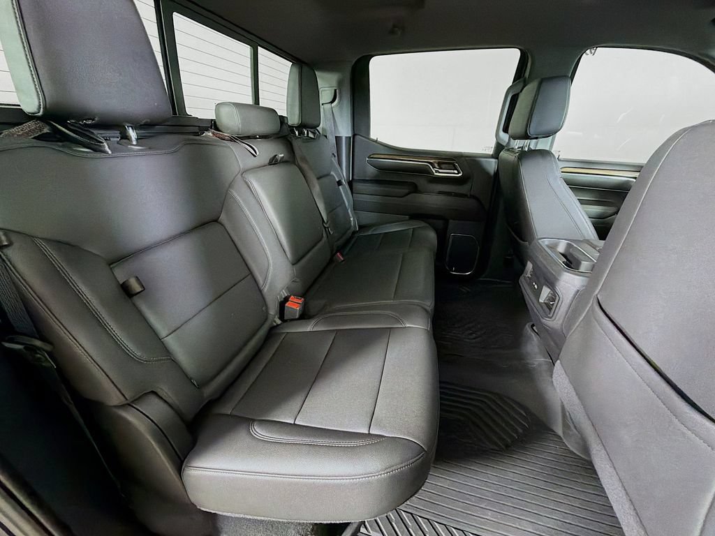 Used 2024 Chevrolet Silverado 1500 LT Trail Boss w/ Convenience Package II AWD/4WD image 24