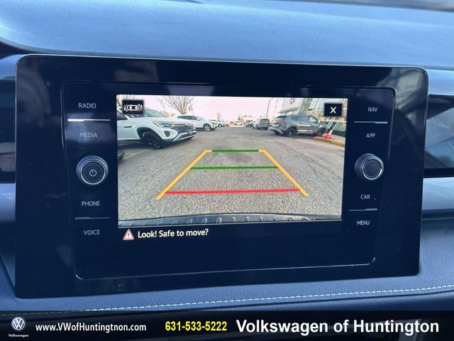 Certified 2025 Volkswagen Taos SEL w/ Taos Adventure Package (SXB) image 34