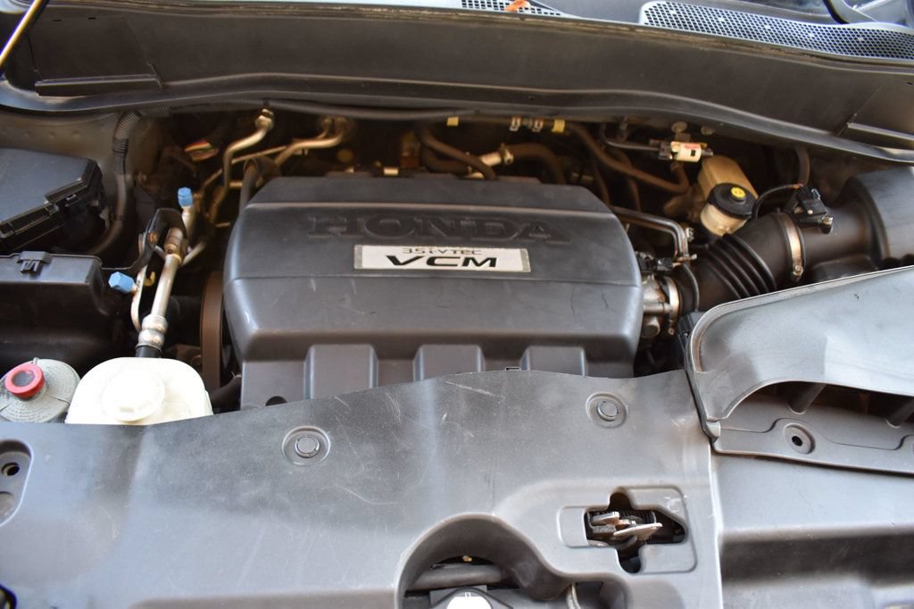 Used 2010 Honda Pilot Touring image 7
