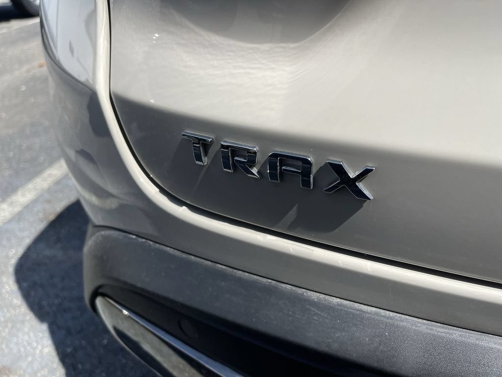 Used 2026 Chevrolet Trax ACTIV w/ Sunroof Package FWD image 7