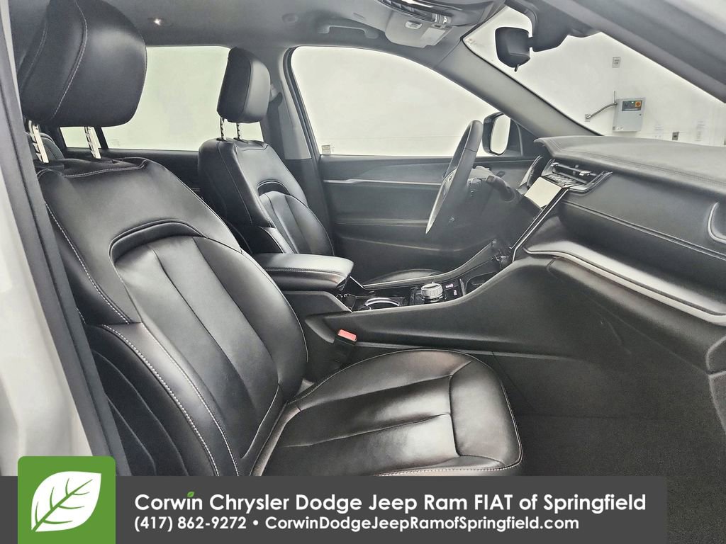 Used 2023 Jeep Grand Cherokee L Limited image 34