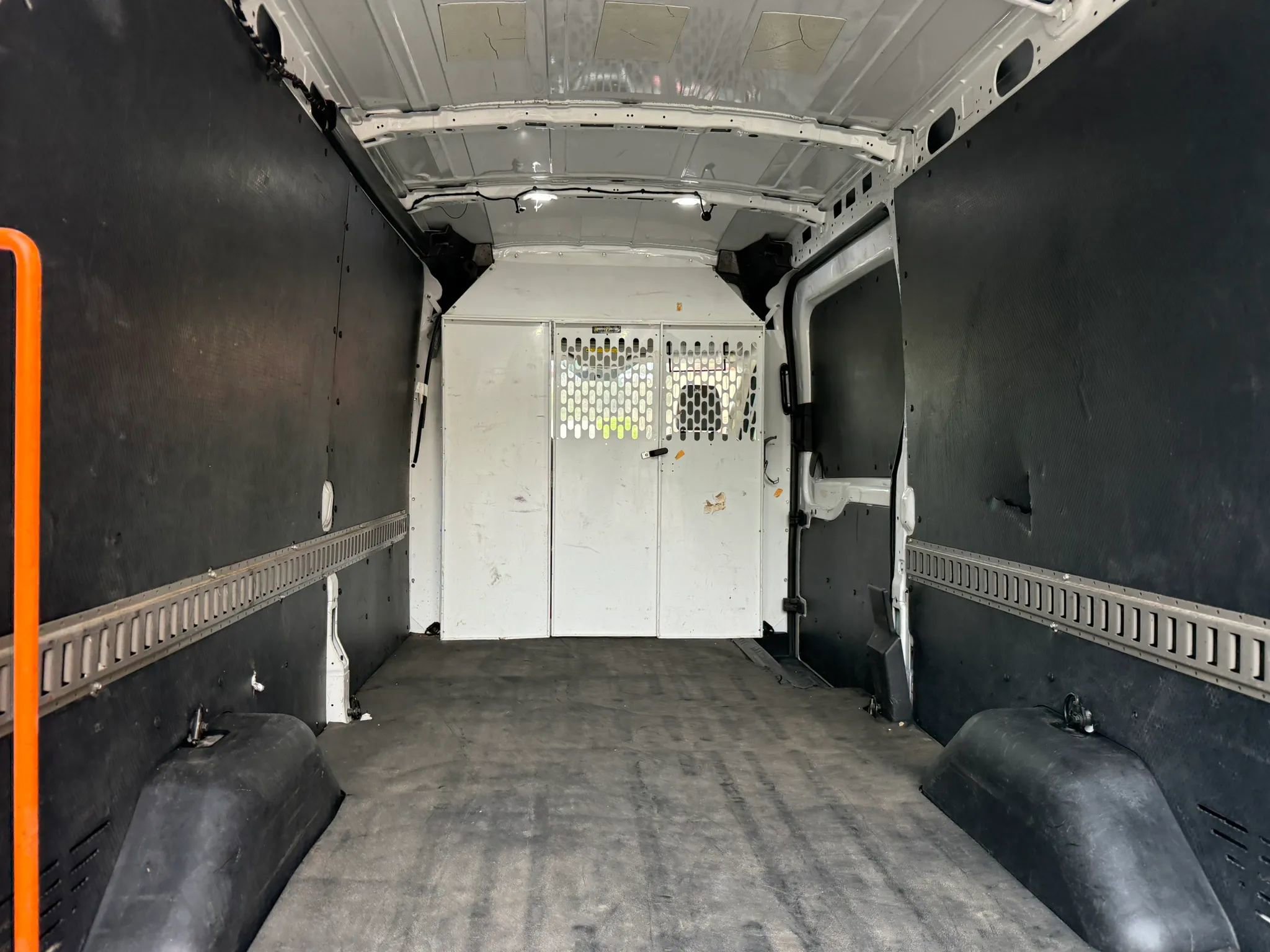 Used 2019 Ford Transit 150 148 Medium Roof image 9