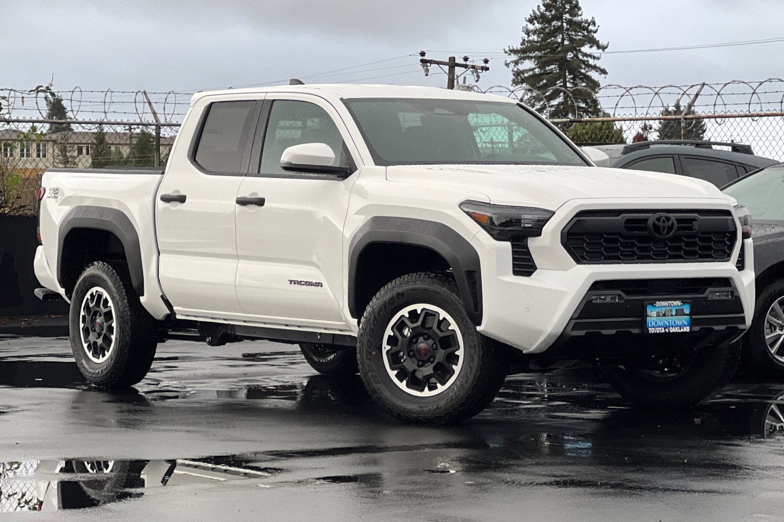 New 2025 Toyota Tacoma TRD Off-Road image 2