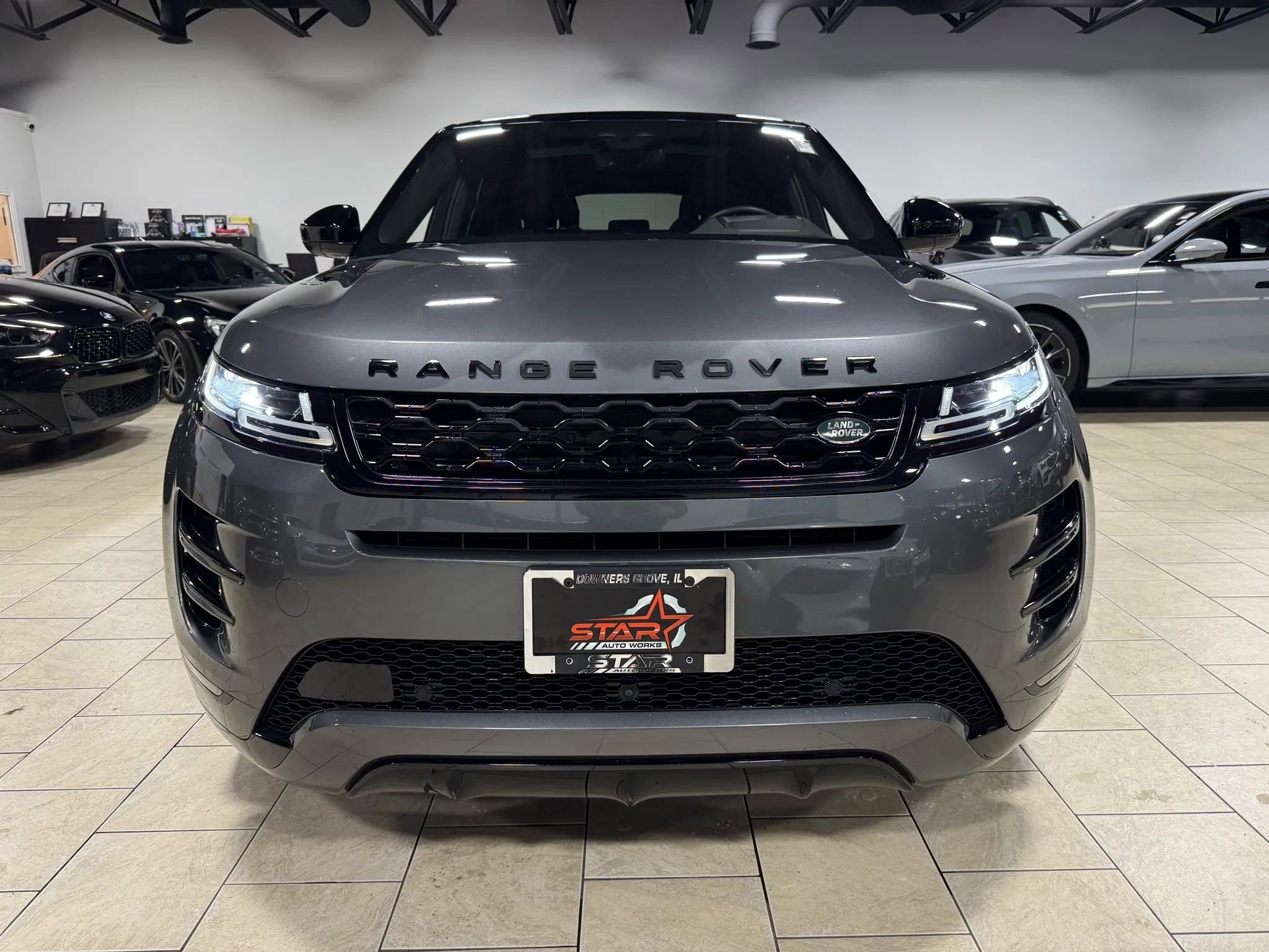 Used 2020 Land Rover Range Rover Evoque R-Dynamic SE image 5