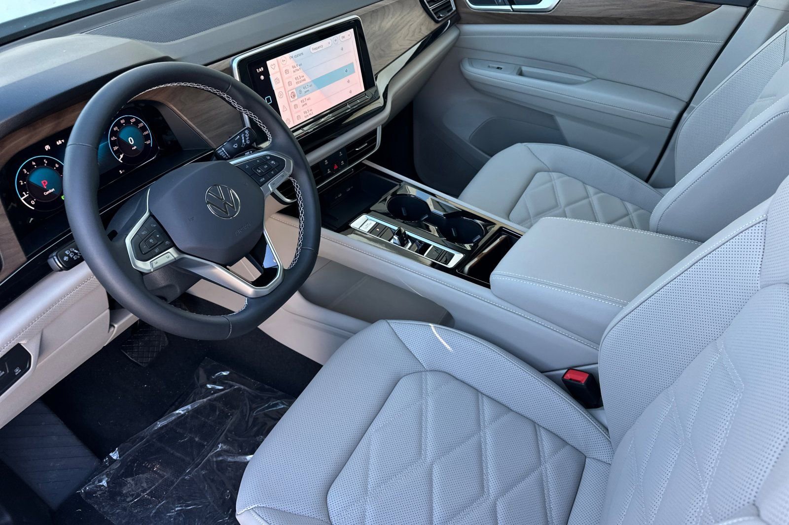 New 2026 Volkswagen Atlas SE AWD/4WD image 10