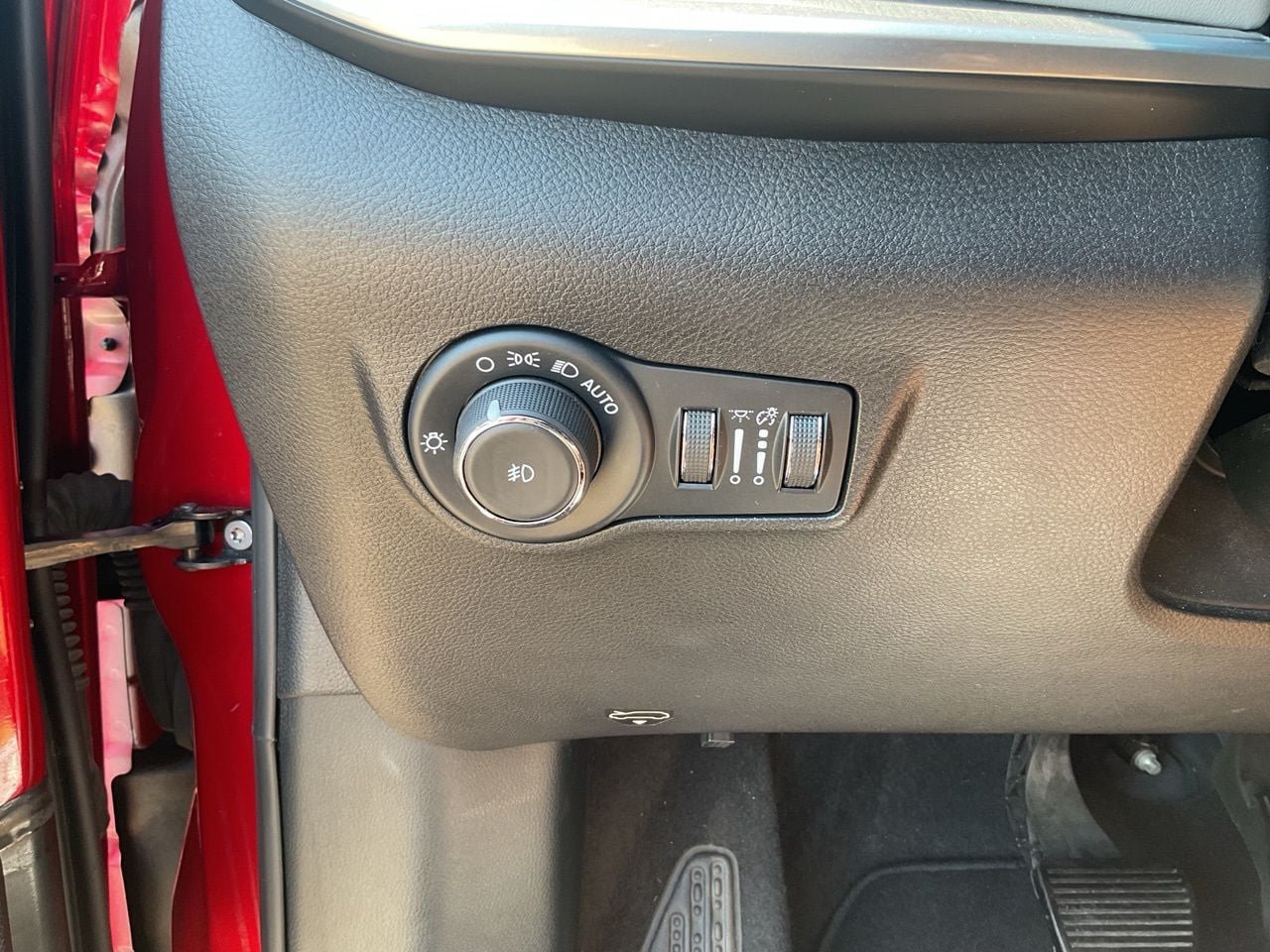 Used 2025 Jeep Compass Limited AWD/4WD image 20
