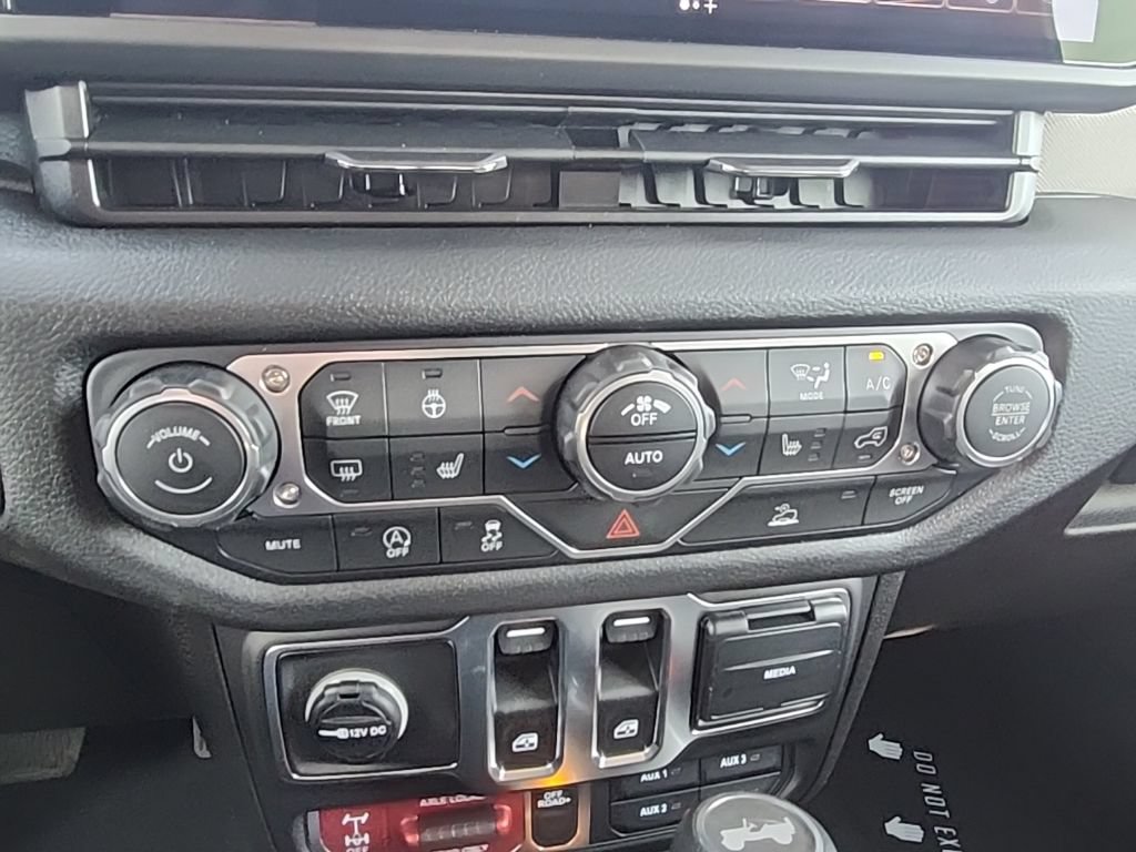 New 2026 Jeep Wrangler Sport AWD/4WD image 30