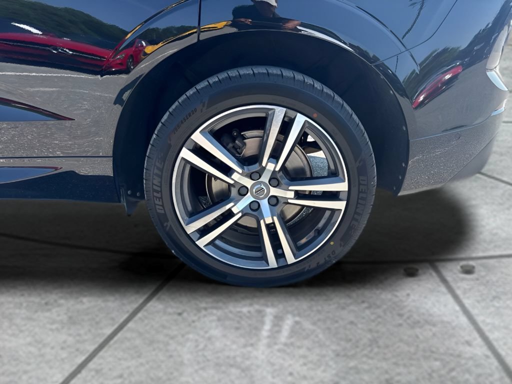 Used 2018 Volvo XC60 T6 Momentum w/ Convenience Package AWD/4WD image 31