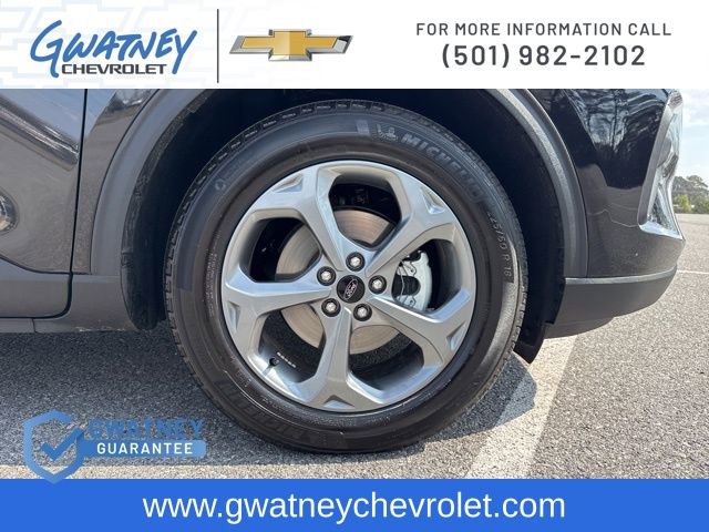 Used 2025 Ford Escape ST-Line FWD image 12