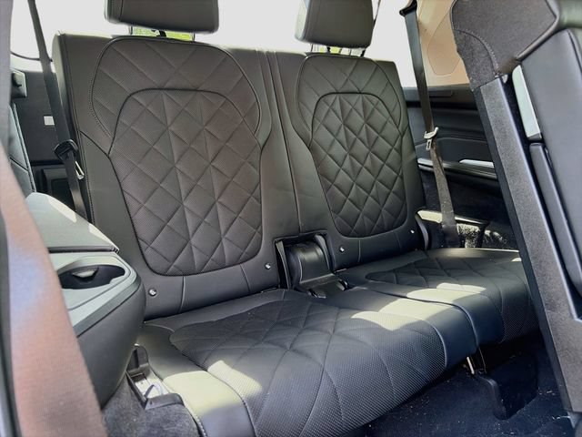 Used 2024 BMW X7 xDrive40i AWD/4WD image 14