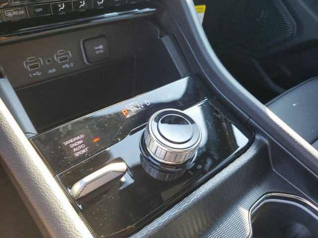 New 2025 Jeep Grand Cherokee Limited w/ Black Appearance Package image 12