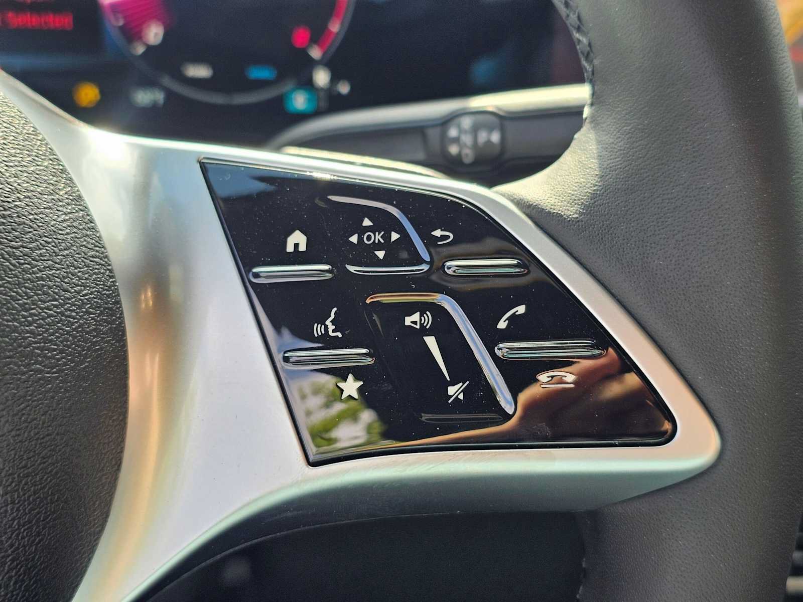 New 2026 Mercedes-Benz GLB 250 image 28