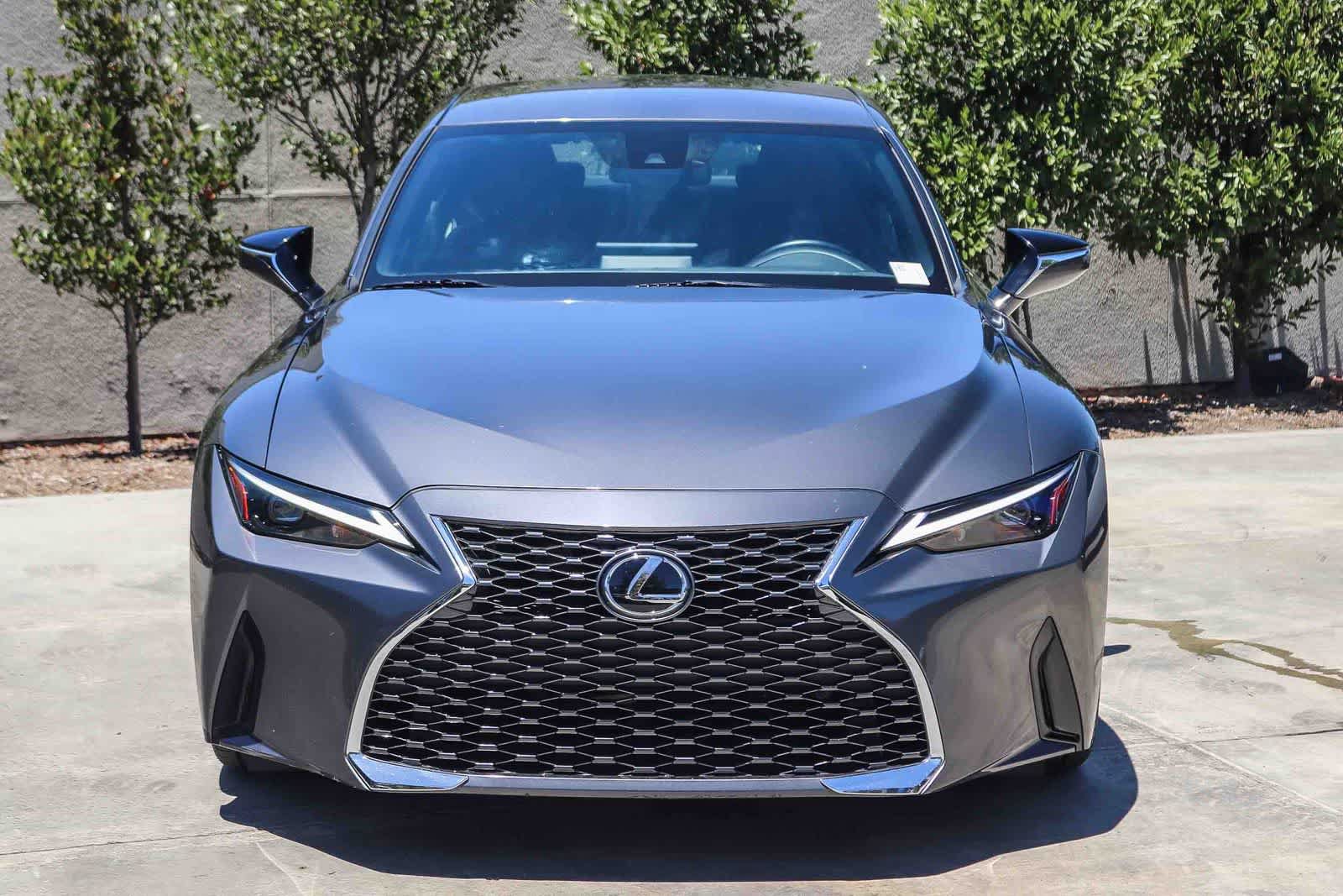 Used 2022 Lexus IS 300 RWD video 2
