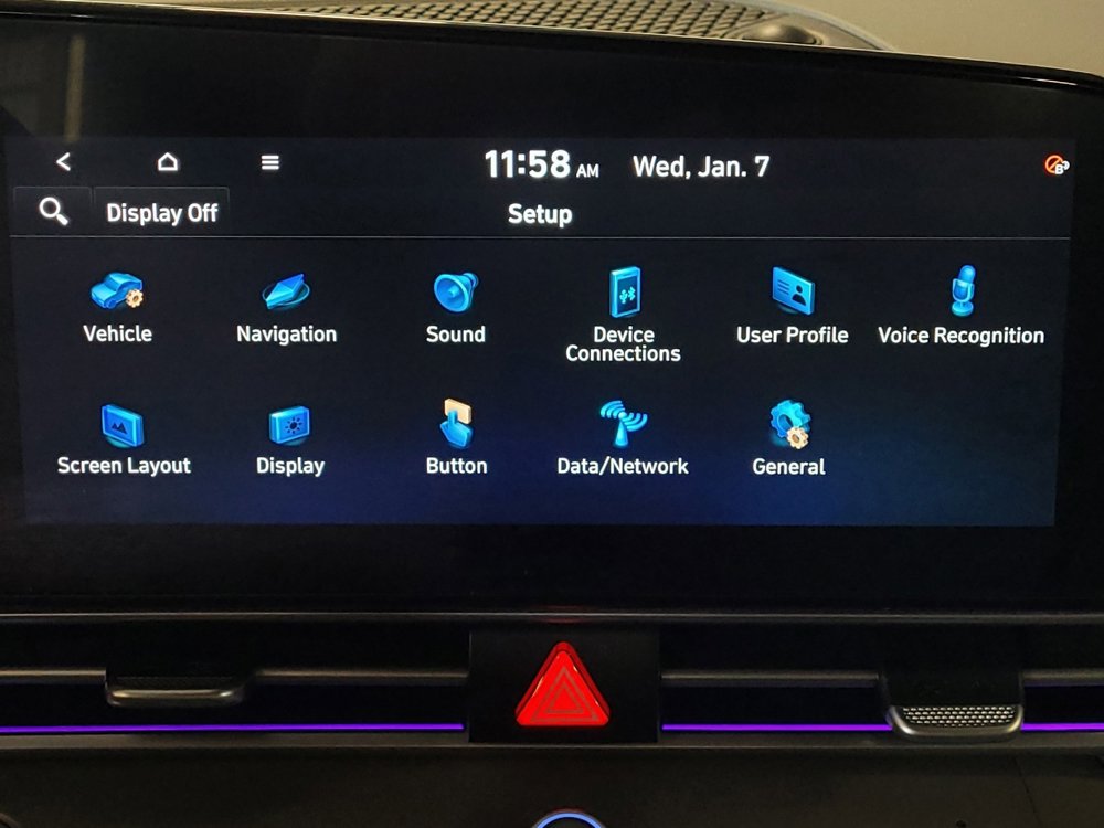 Used 2024 Hyundai Elantra SEL image 25