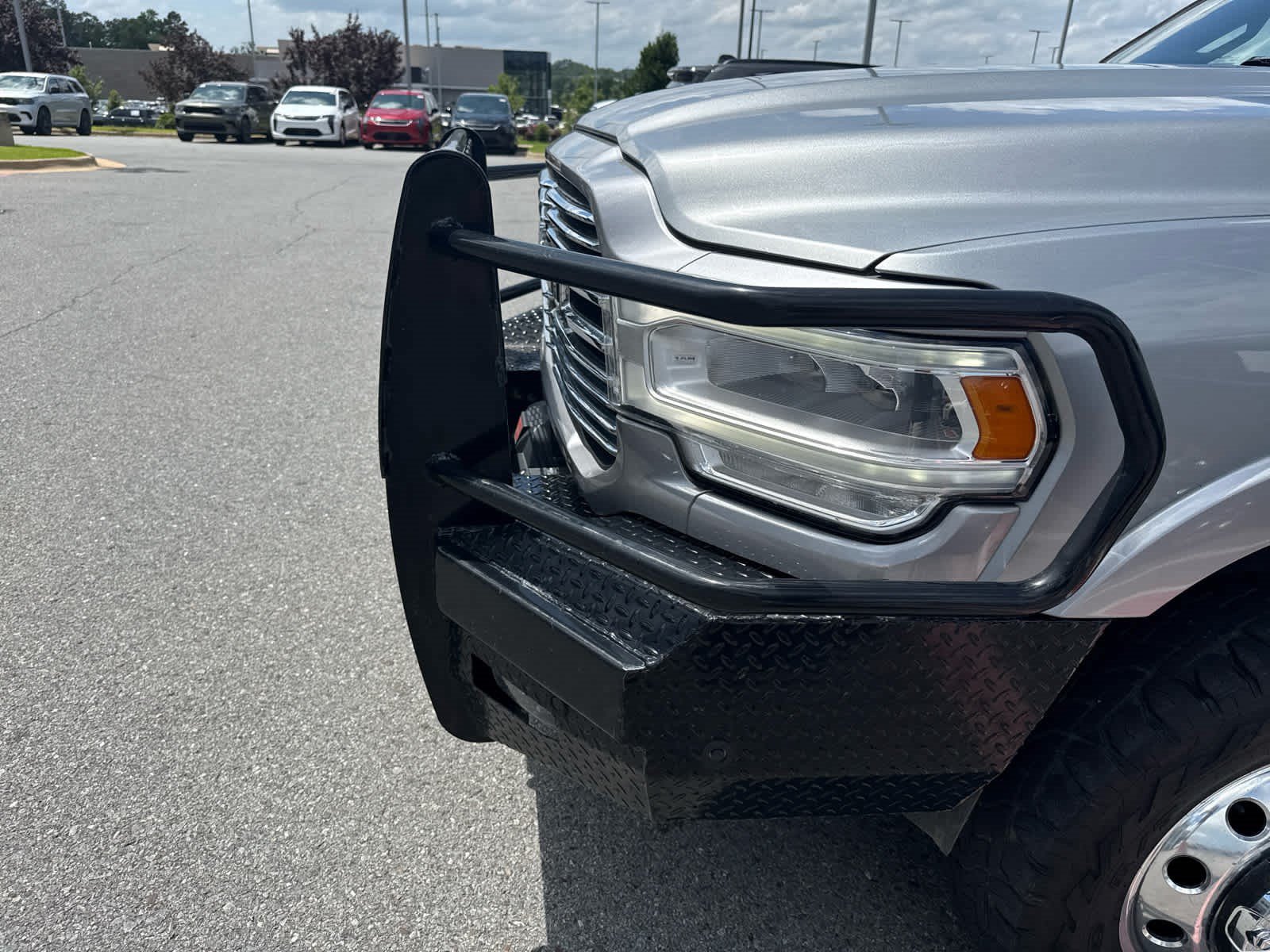 Used 2022 RAM 3500 Laramie AWD/4WD image 8