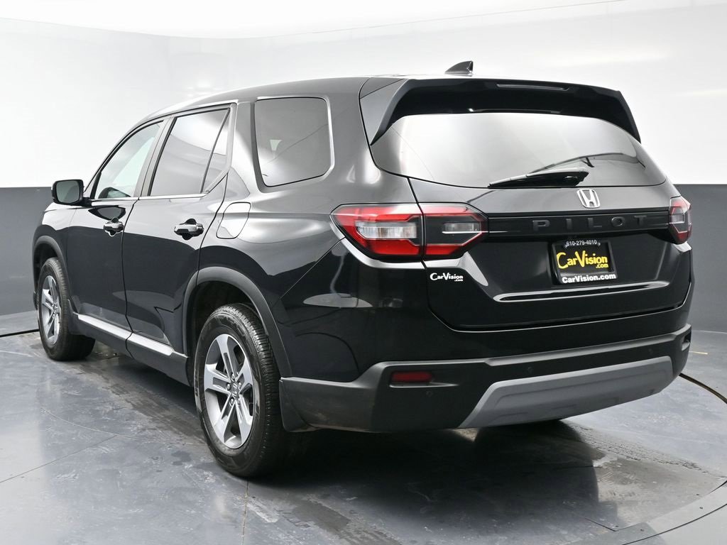 Used 2025 Honda Pilot EX-L image 7