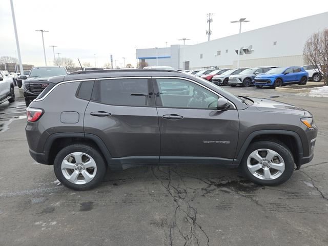 Used 2019 Jeep Compass Latitude w/ Popular Equipment Group image 16