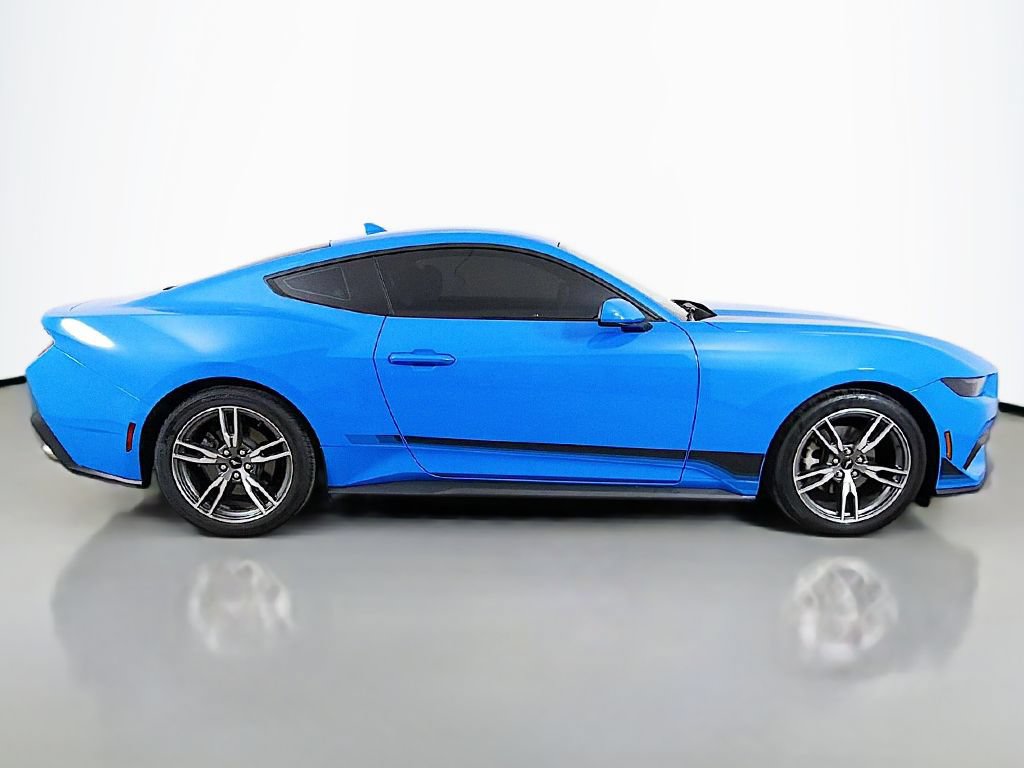 Used 2025 Ford Mustang Coupe RWD image 14