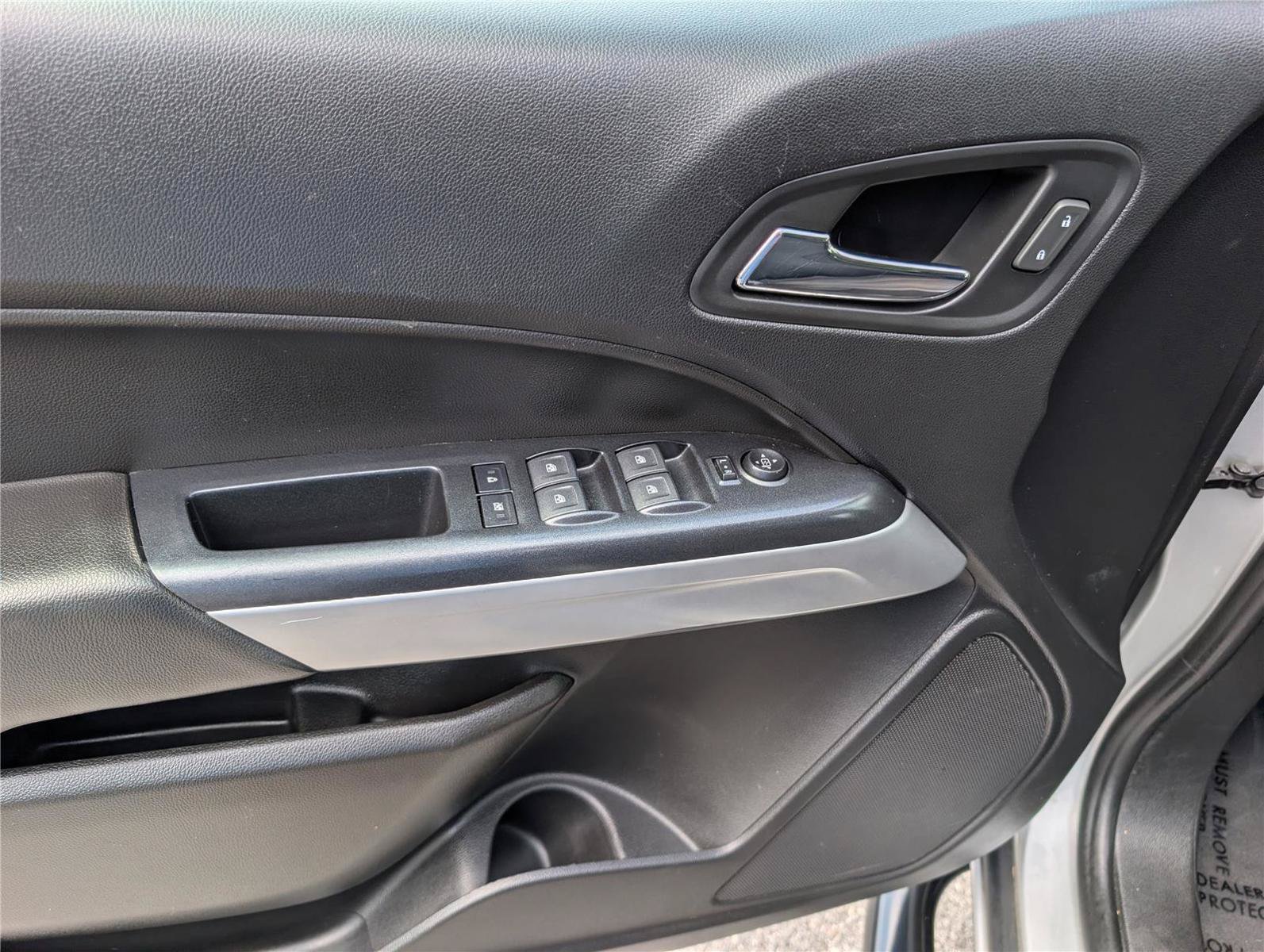 Used 2020 Chevrolet Colorado LT RWD image 18