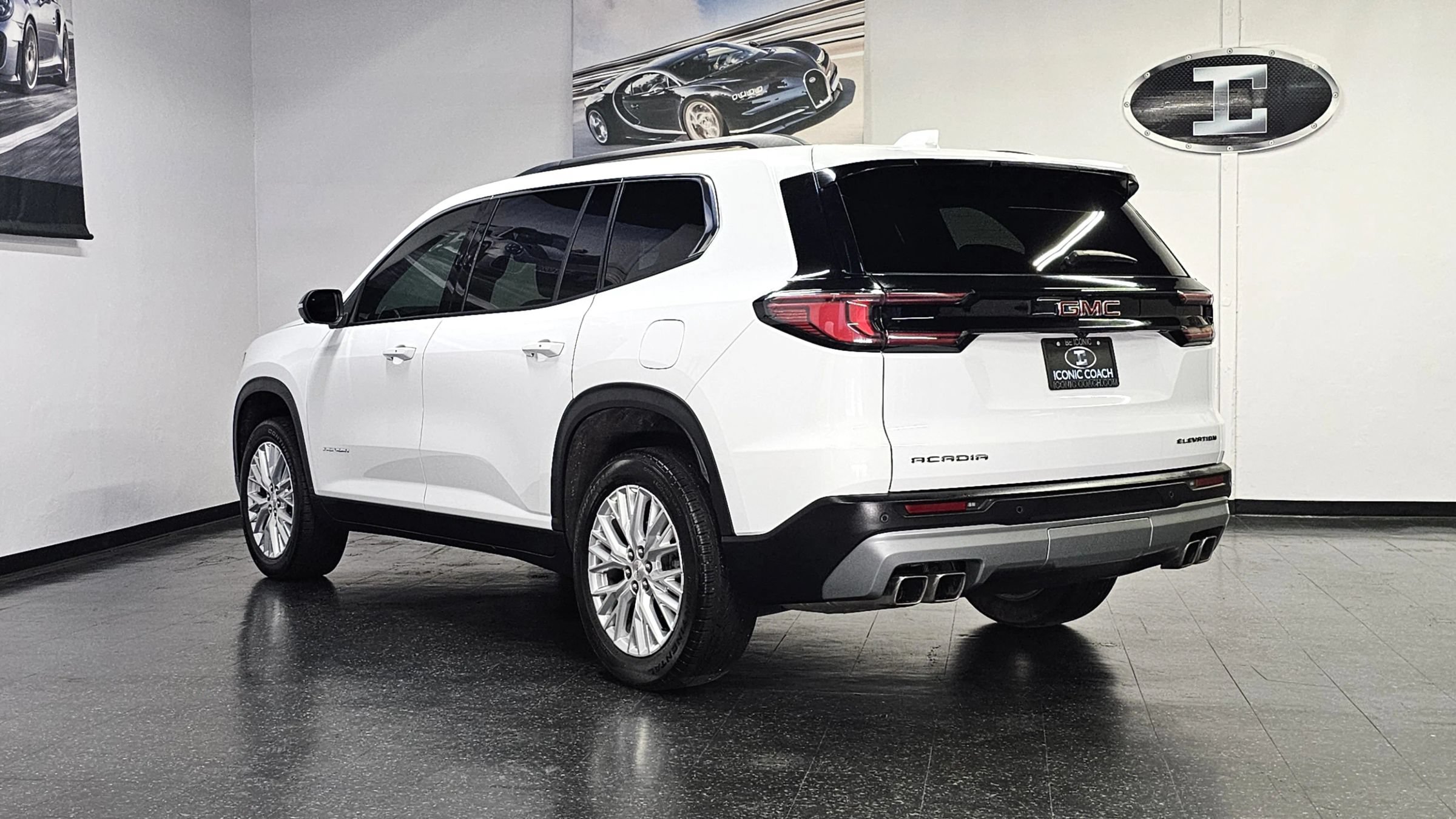 Used 2024 GMC Acadia Elevation FWD image 30