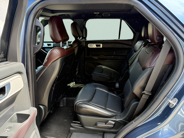 Used 2020 Ford Explorer Platinum w/ Premium Technology Package AWD/4WD image 5