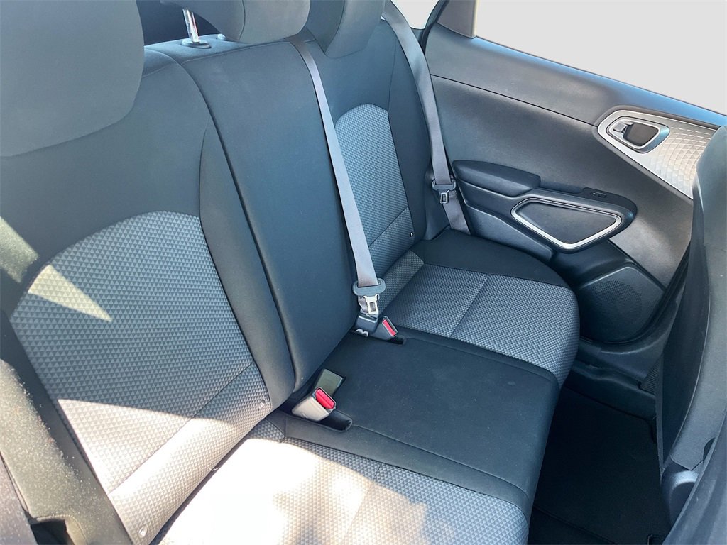 Used 2023 Kia Soul LX w/ LX Technology Package image 24