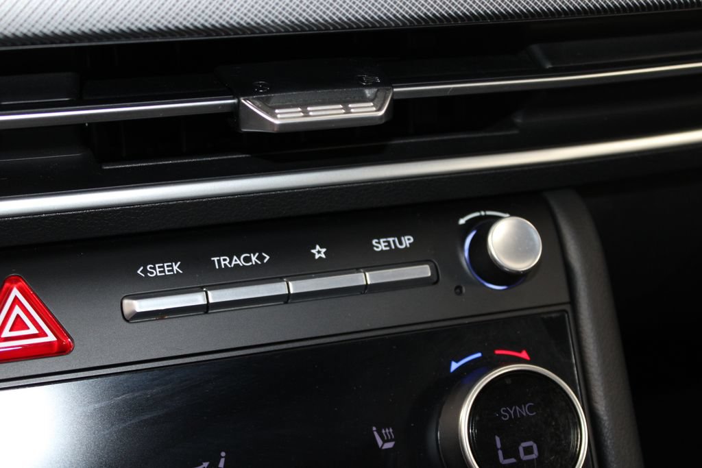 Used 2025 Hyundai Sonata SEL FWD image 44