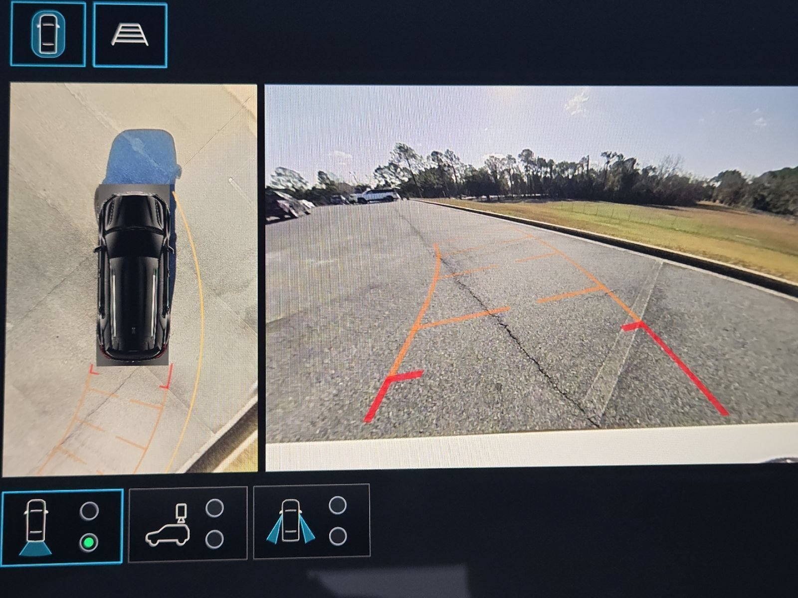 New 2026 GMC Terrain AT4 w/ Technology Package II AWD/4WD image 12
