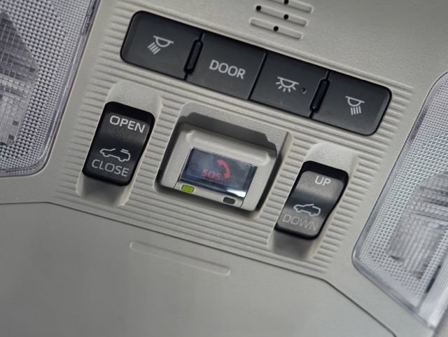 Used 2025 Toyota RAV4 XLE Premium w/ Weather Package FWD image 44